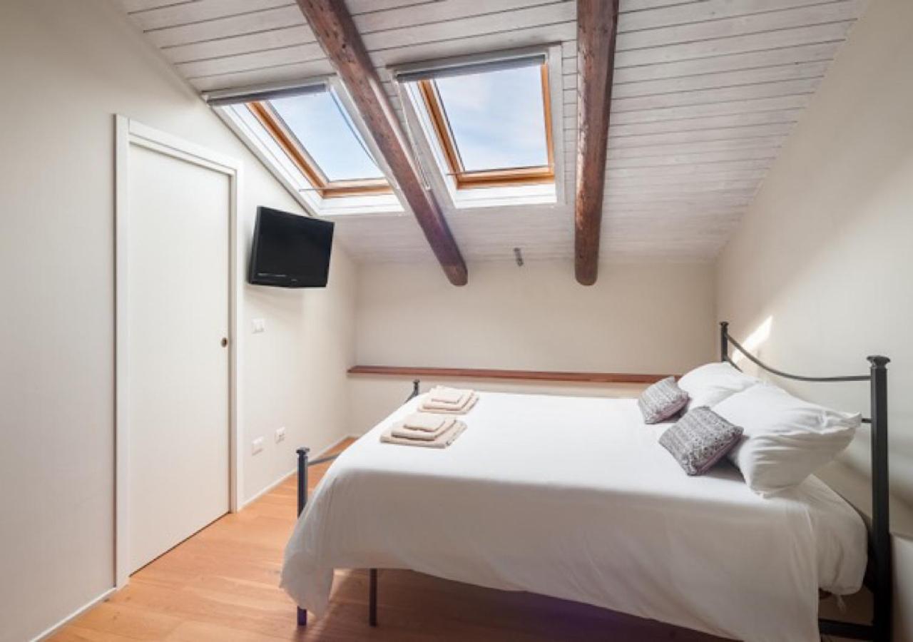 Charming Loft Golf Club Barolo Leilighet Novello Eksteriør bilde