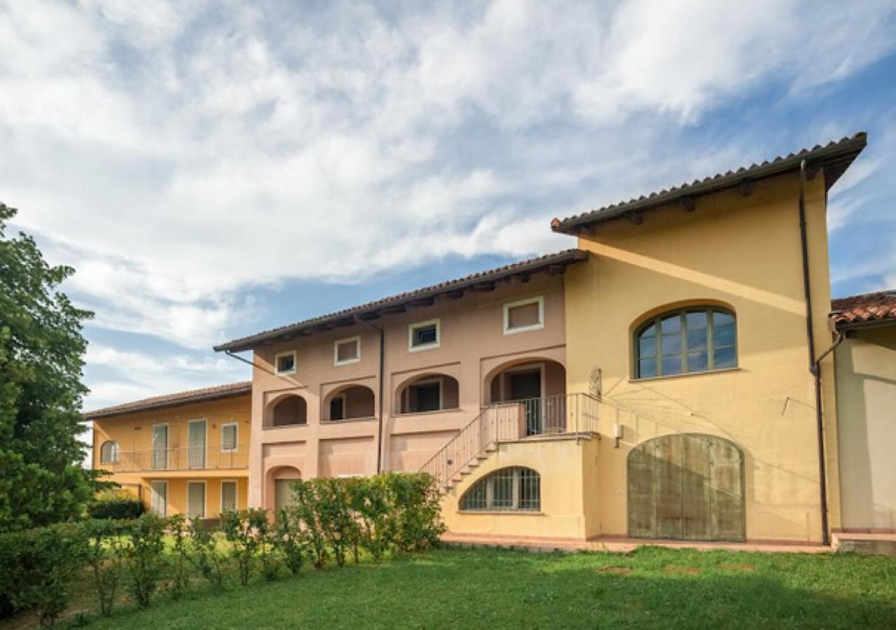 Charming Loft Golf Club Barolo Leilighet Novello Eksteriør bilde